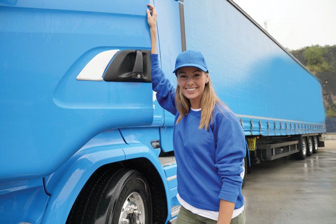 Integrating-Younger-Adults-Into-Trucking-Careers-Feature